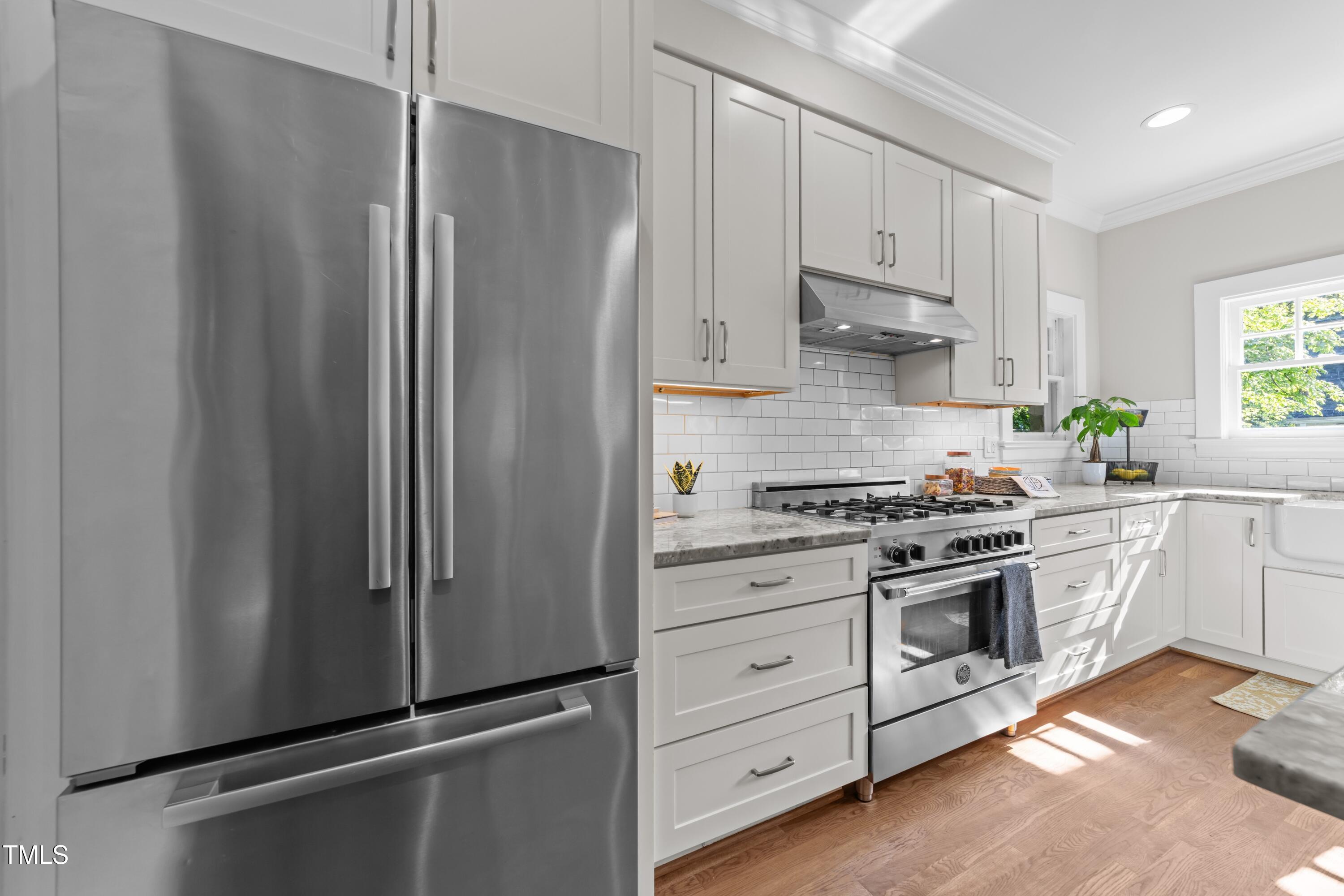 1600 Pineview Street Raleigh, NC 27608 - Photo 7 of 41 Kitchen Pineview 2