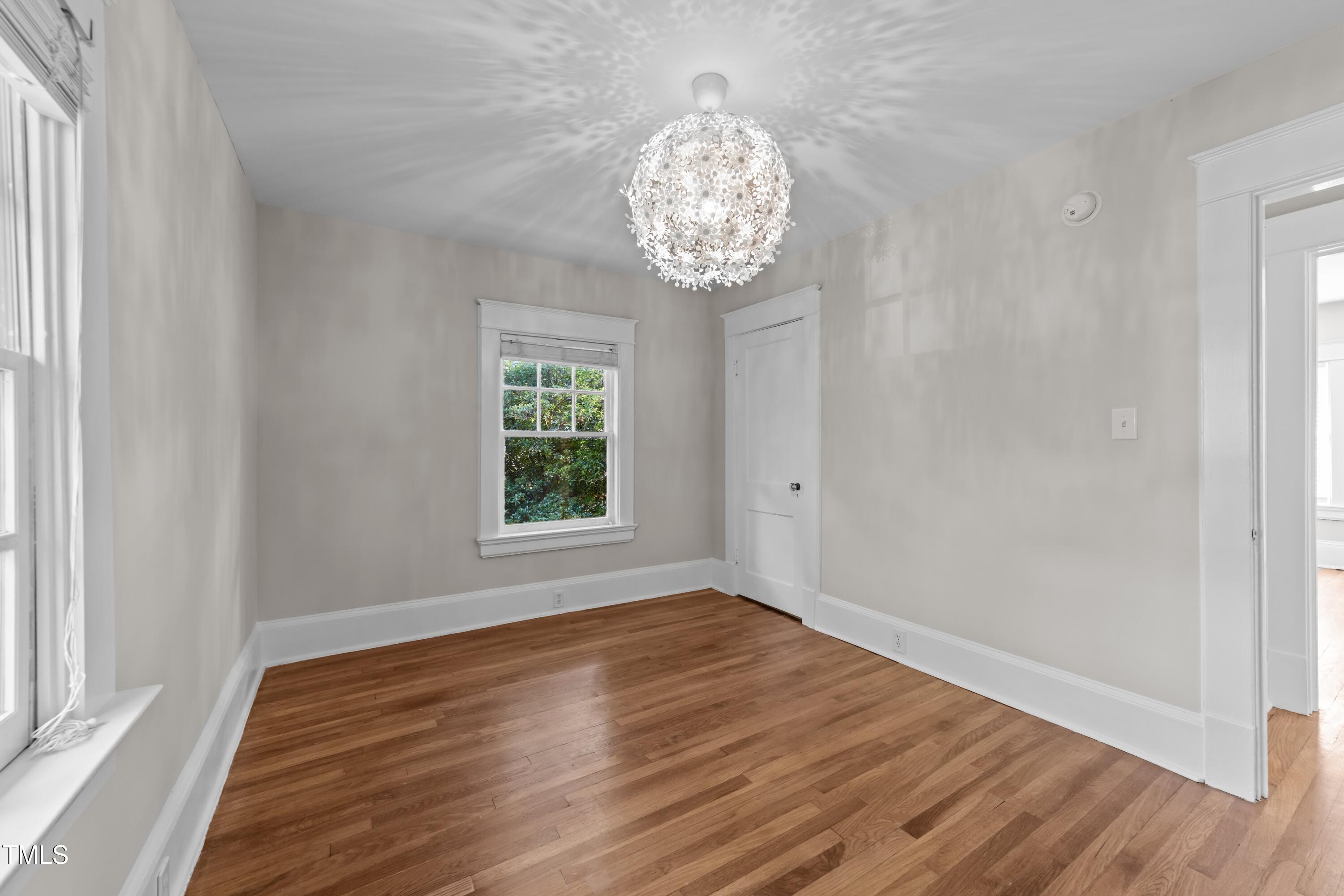 1600 Pineview Street Raleigh, NC 27608 - Photo 20 of 41 Pineview Bedroom Front 2