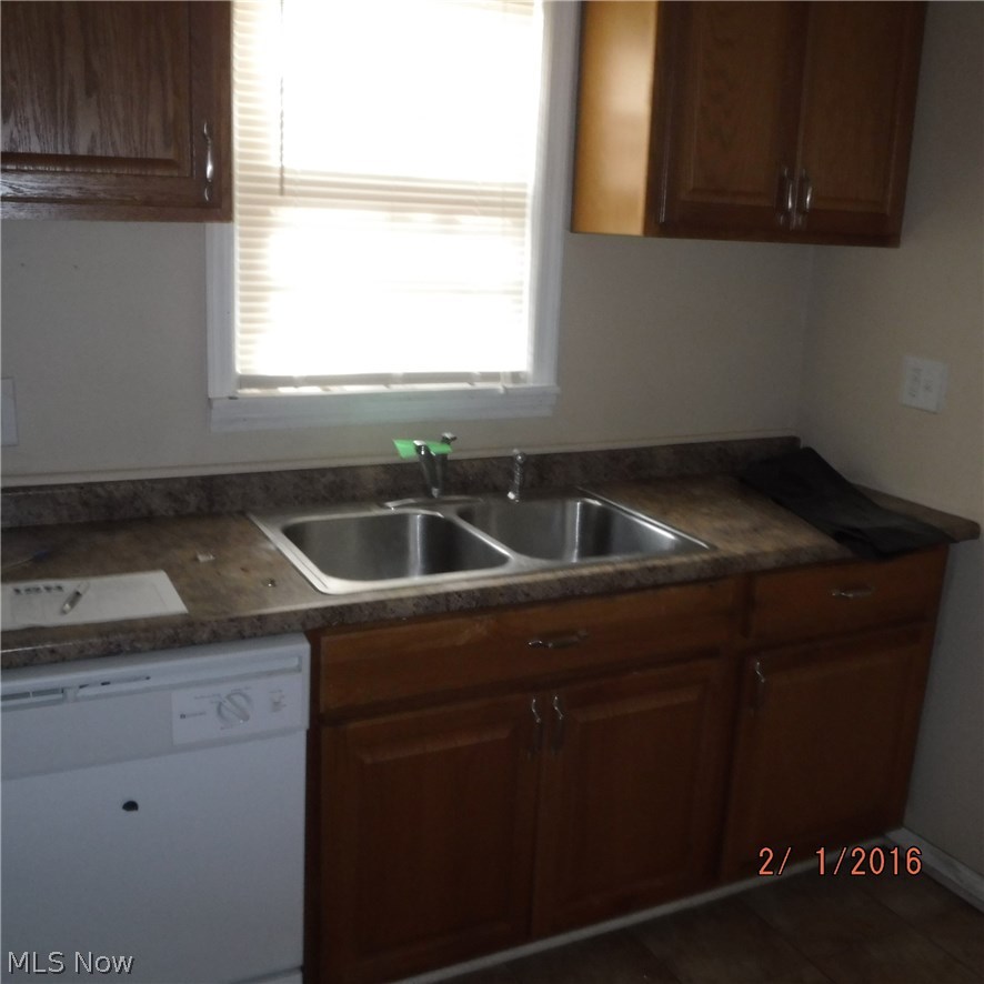 3808 Colony Road South Euclid, OH 44118 - Photo 3 of 9
