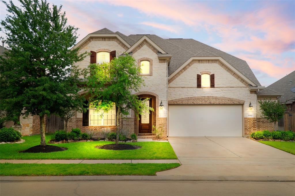 Welcome to this charming and beautiful home in the acclaimed community of Cypress Creek Lakes. Here you will find excellent Cy-Fair ISD schools and wonderful community amenities.