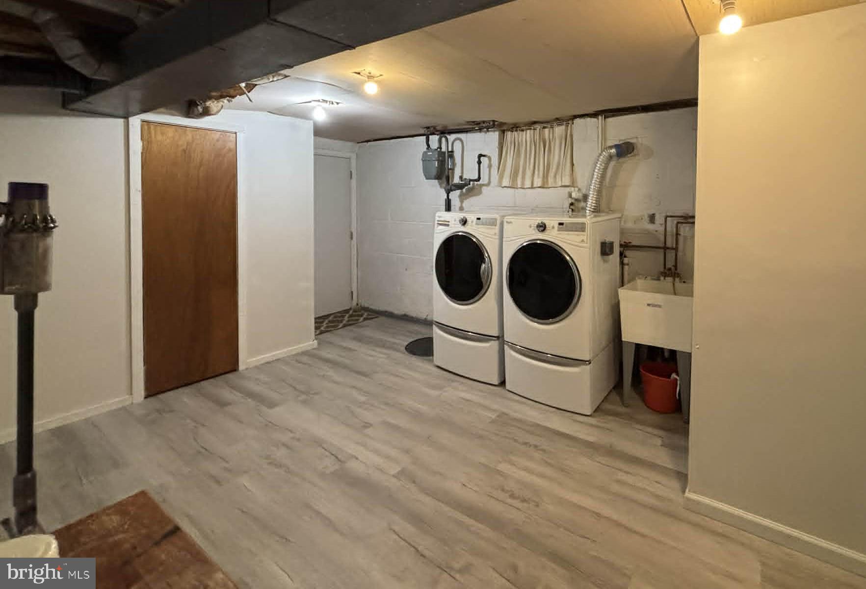 30 Estate Road Lumberton, NJ 08048 - Photo 36 of 40 a utility room with dryer and washer