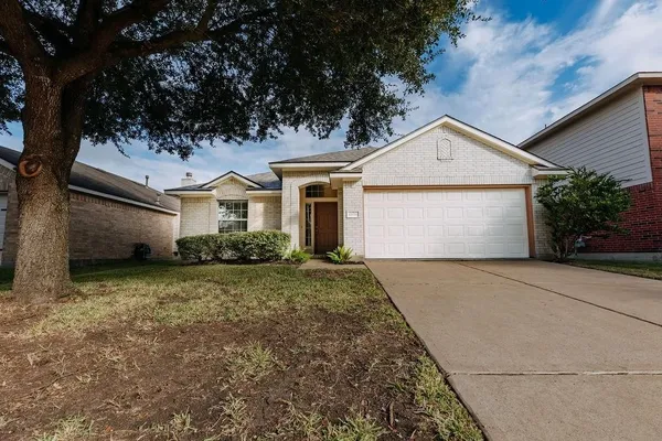 $2,150 | 11818 Canyon Falls Drive, Tomball, TX 77375