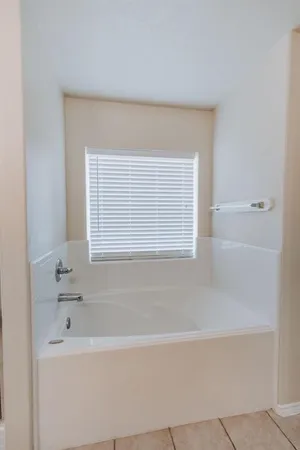 $2,150 | 11818 Canyon Falls Drive, Tomball, TX 77375