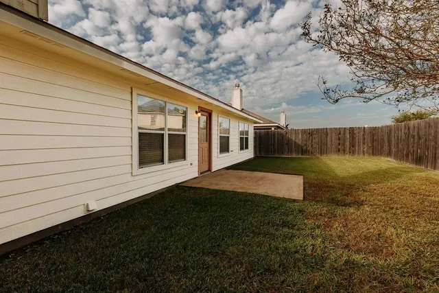 $2,150 | 11818 Canyon Falls Drive, Tomball, TX 77375