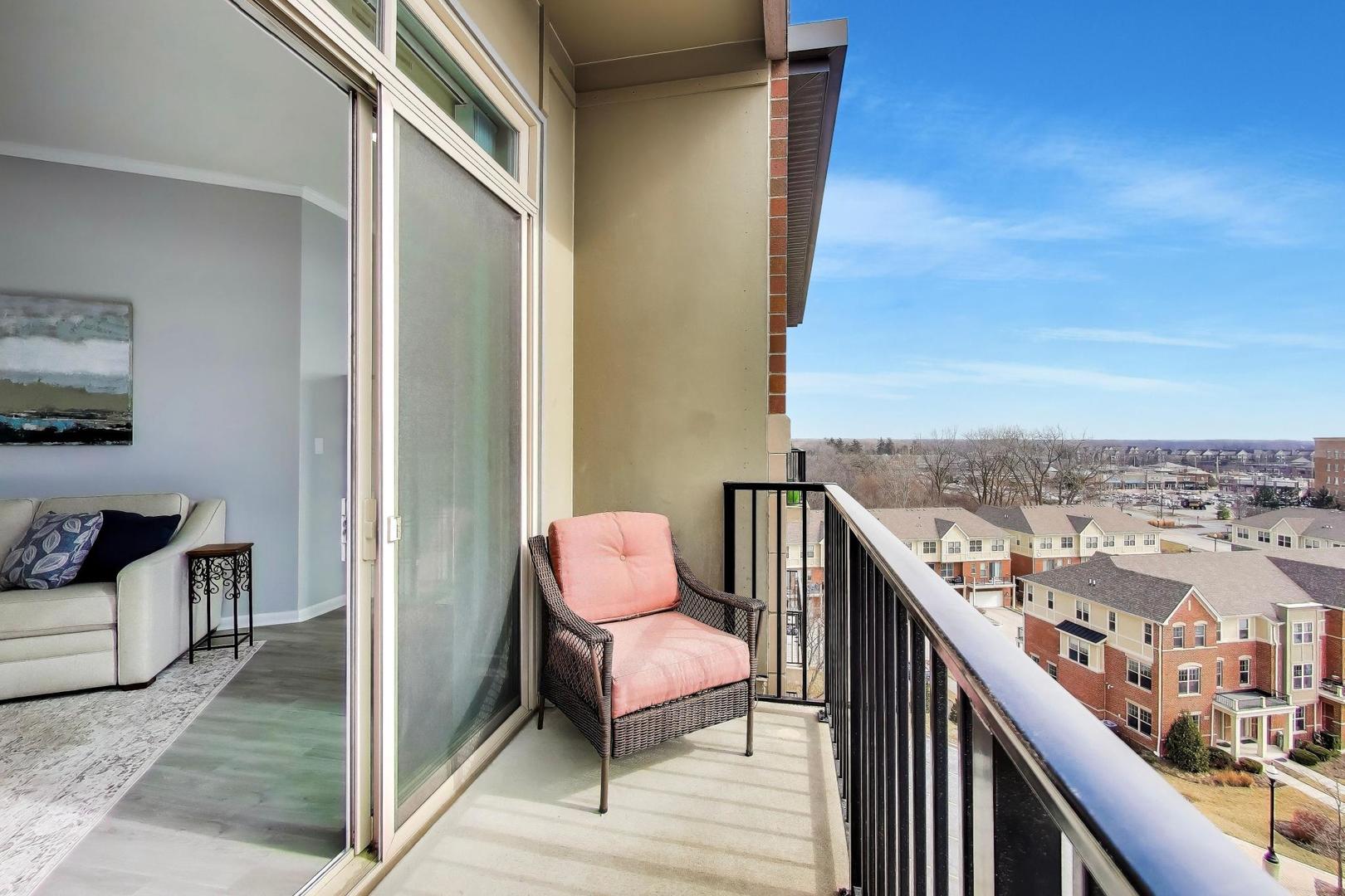 1199 East Port Clinton Road, Unit 701 Vernon Hills, IL 60061 - Photo 10 of 14