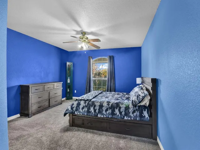 $725,000 | 737 County Road 4699, Boyd, TX 76023