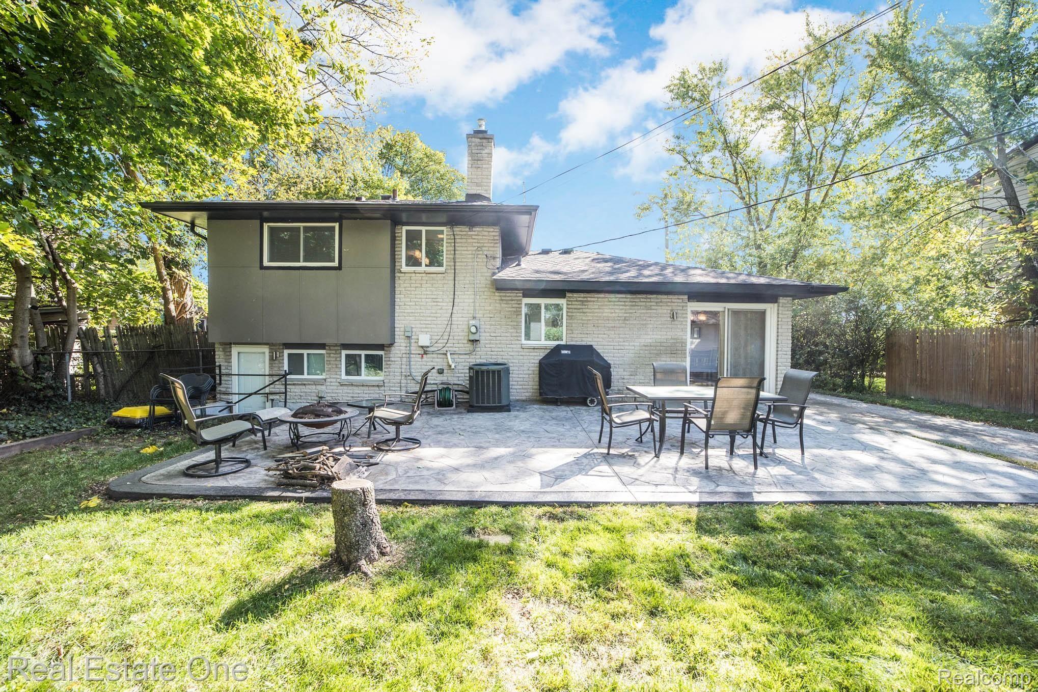 2922 Starr Road Royal Oak, MI 48073 - Photo 22 of 23 017A0784.jpg