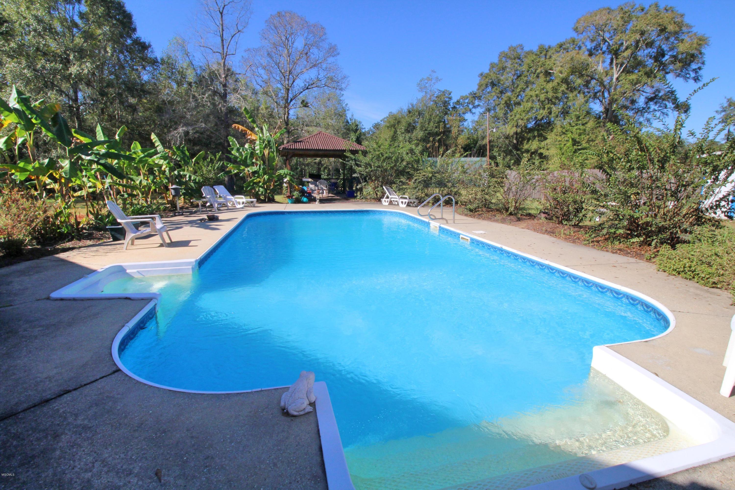 3261 Howell Tanner Chapel Road Lucedale, MS 39452 - Photo 2 of 45 In-ground Pool