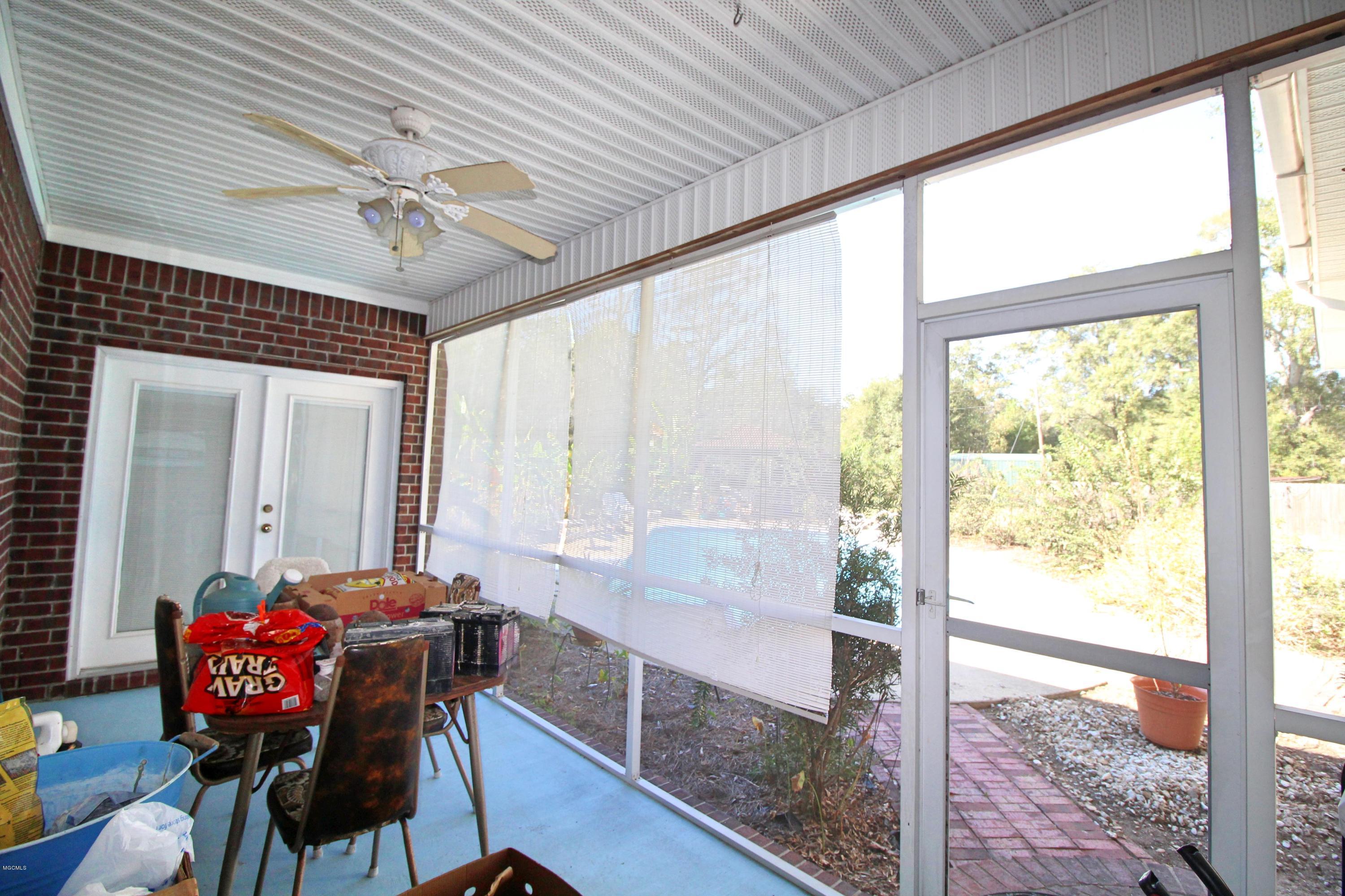 3261 Howell Tanner Chapel Road Lucedale, MS 39452 - Photo 40 of 45 Screened-in Patio