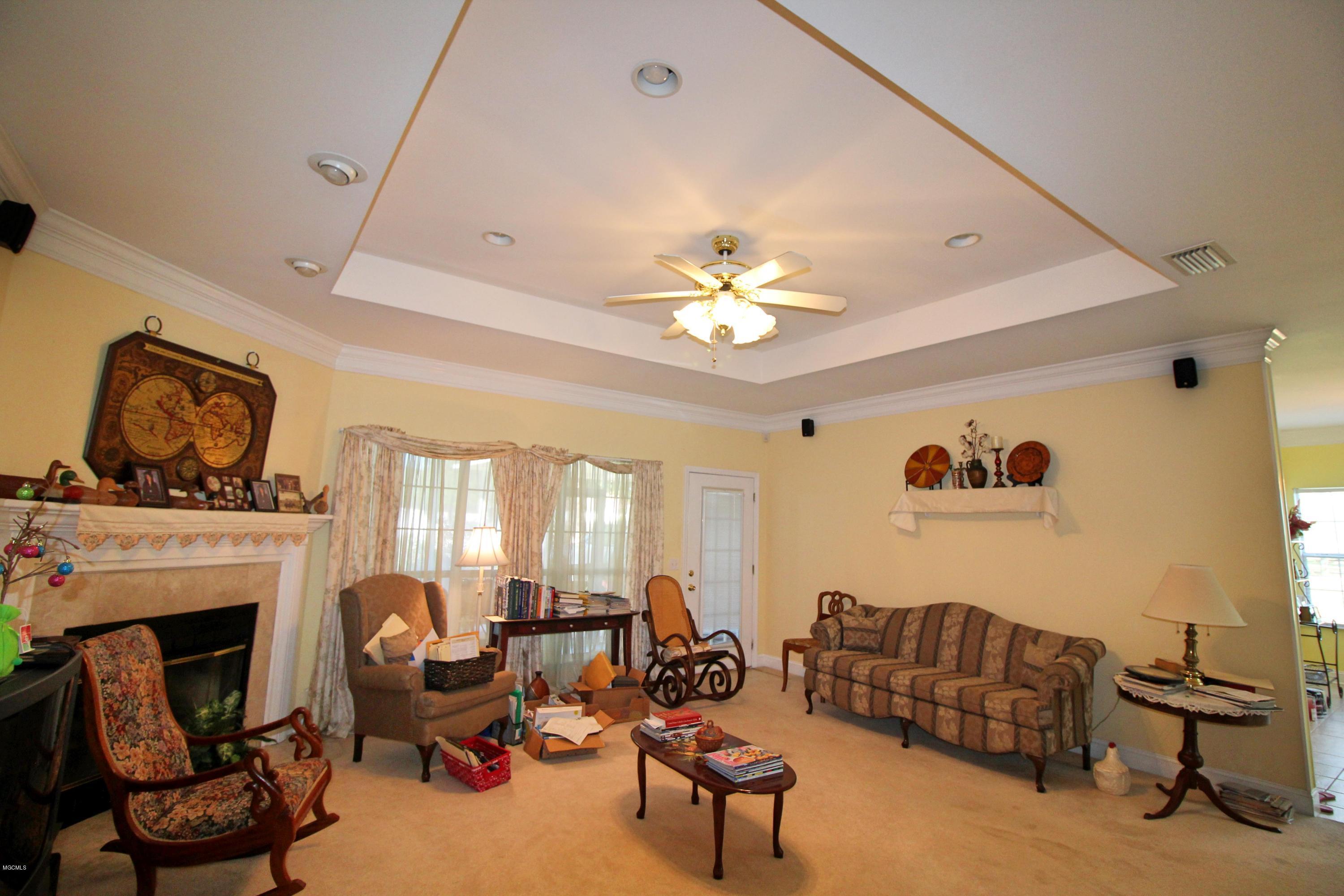 3261 Howell Tanner Chapel Road Lucedale, MS 39452 - Photo 9 of 45 Living Room
