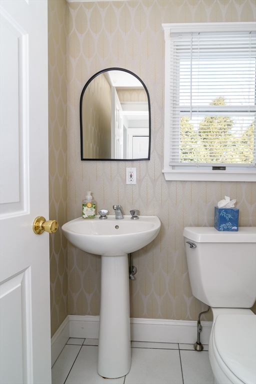 15 Clifton Road Wellesley, MA 02481 - Photo 16 of 28