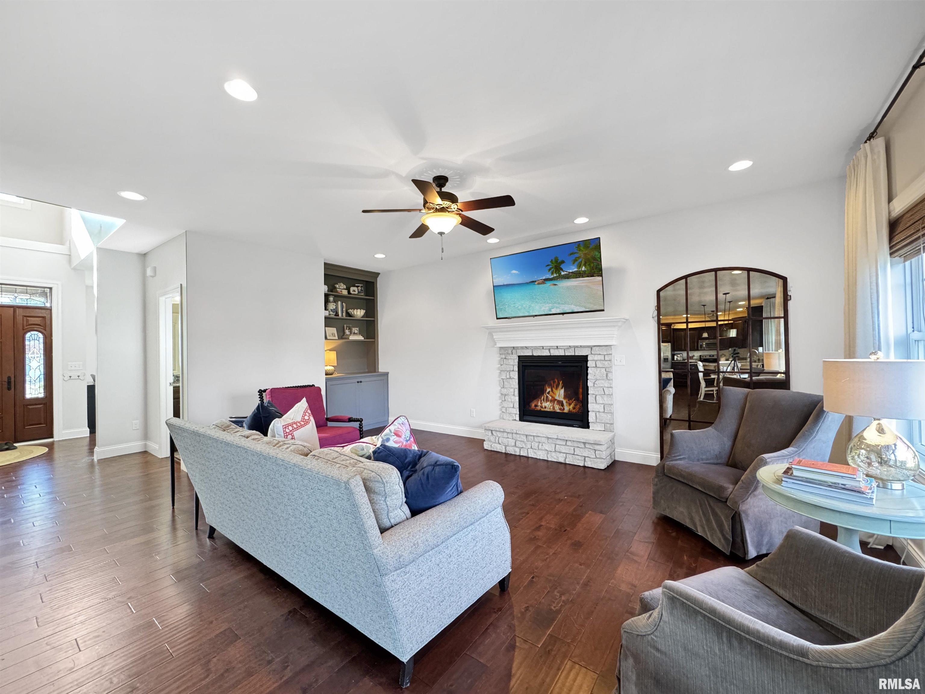 720 Westminster Drive Washington, IL 61571 - Photo 5 of 54