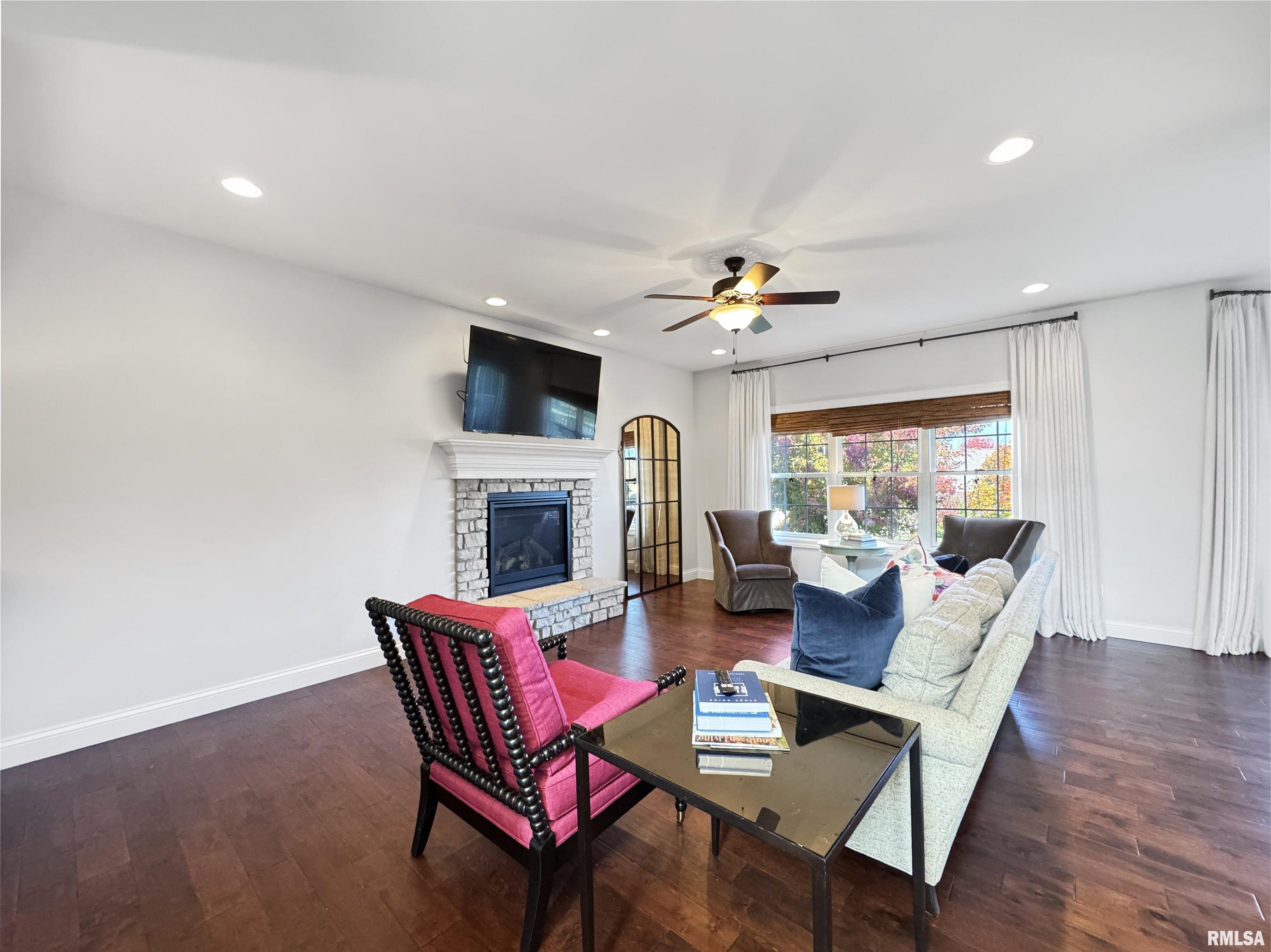 720 Westminster Drive Washington, IL 61571 - Photo 6 of 54