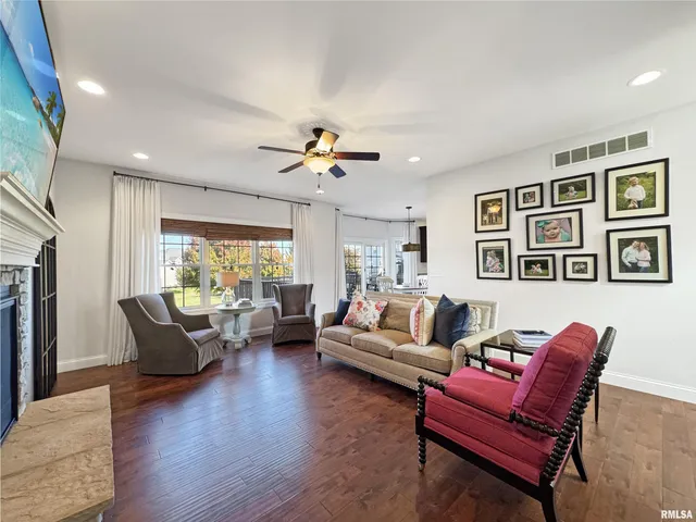 $450,000 | 720 Westminster Drive, Washington, IL 61571