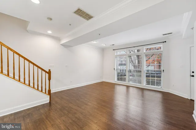 $2,600 | 15182 Lancashire Drive, Woodbridge, VA 22191