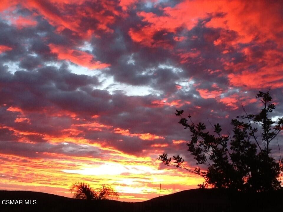 413 Vineyard Drive Simi Valley, CA 93065 - Photo 21 of 26