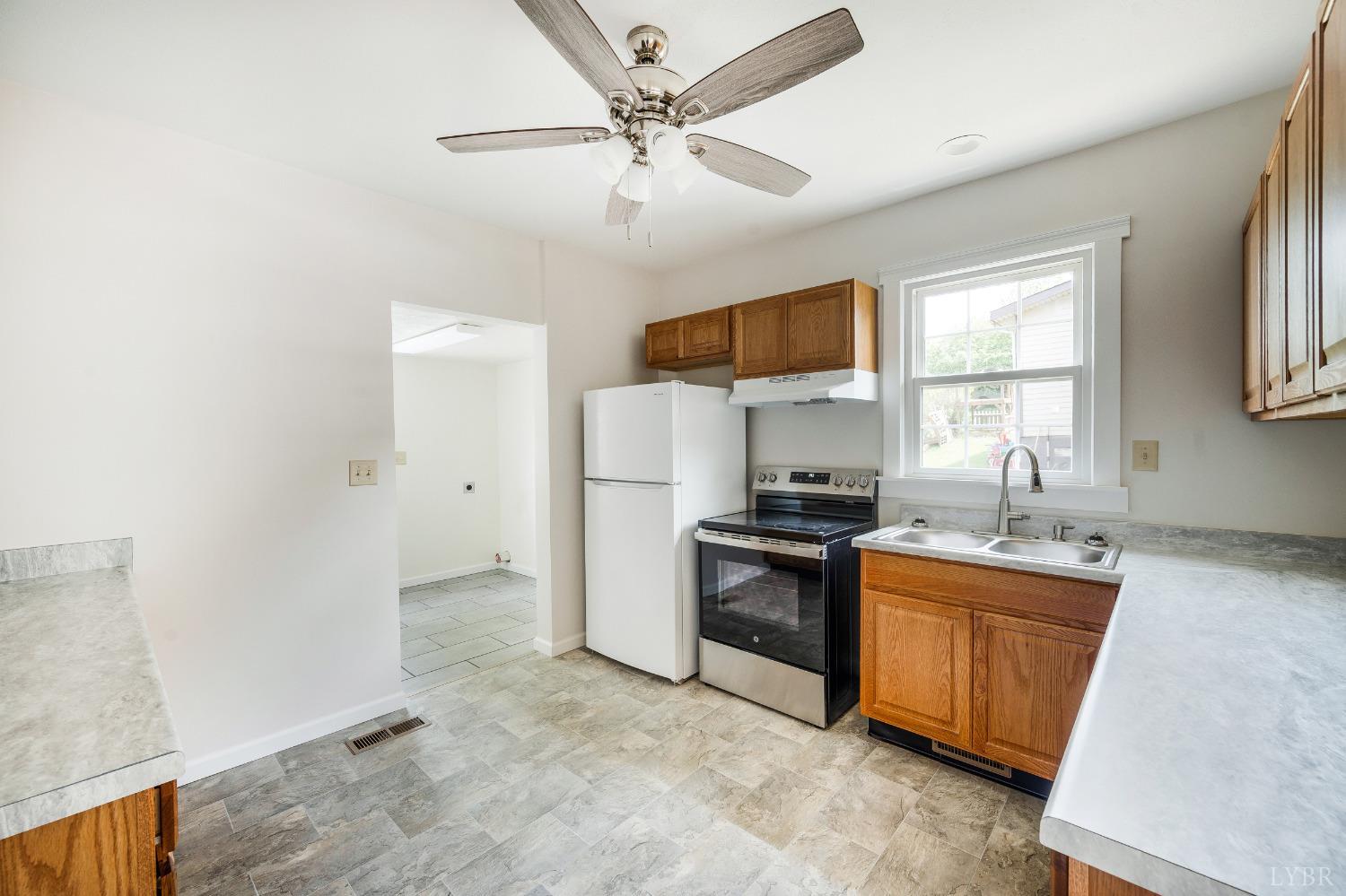 730 Stuart Street Lynchburg, VA 24501 - Photo 10 of 45
