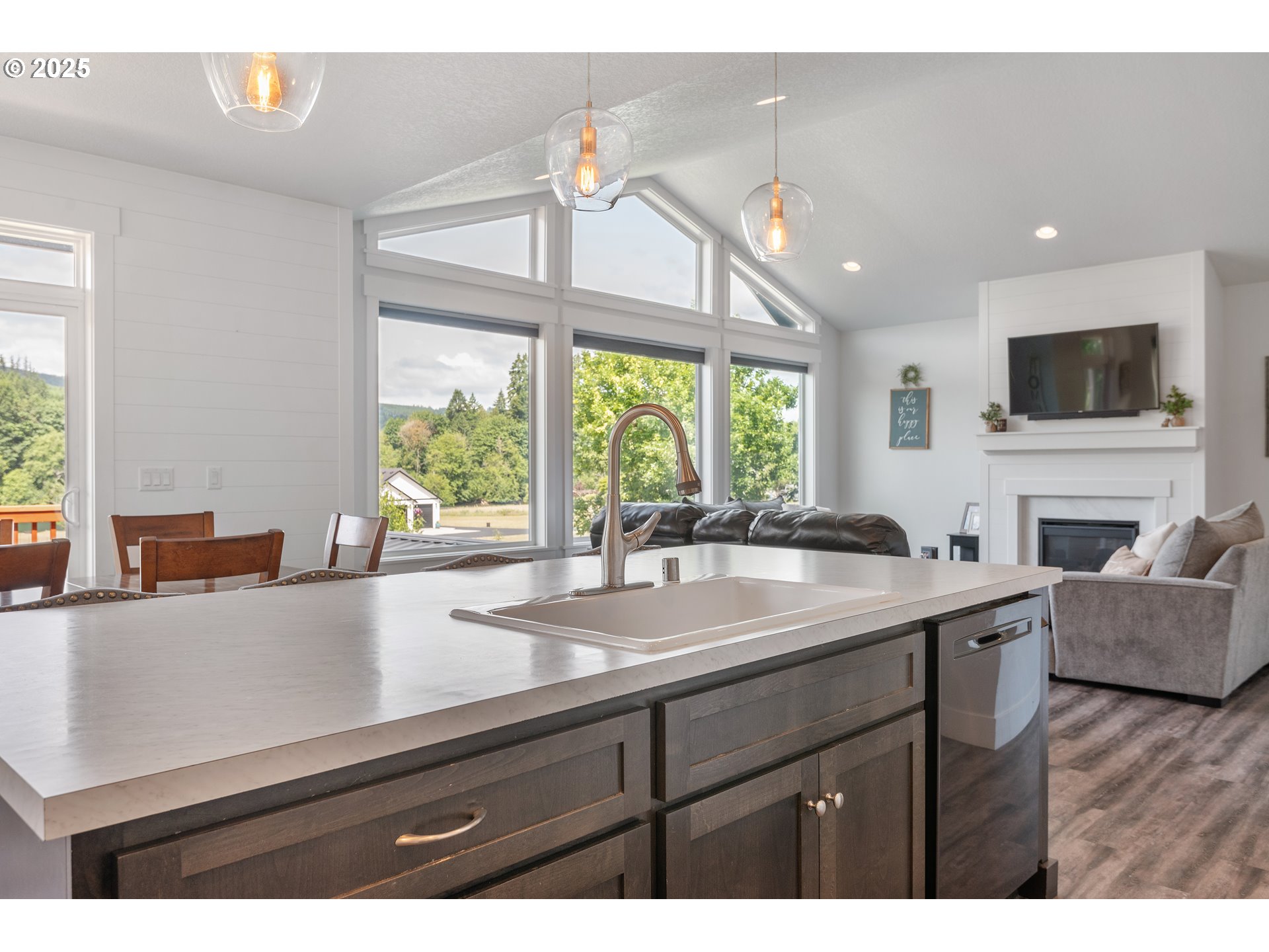 173 Anchor Road Castle Rock, WA 98611 - Photo 11 of 39 Gallery Image 11