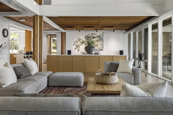 $5,995,000 | 1600 Rocky Gap Road, Benton Harbor, MI 49022