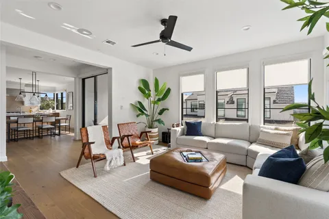 $1,075,000 | 700 Ariana Court, Austin, TX 78746