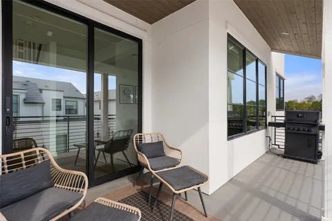 $1,075,000 | 700 Ariana Court, Austin, TX 78746