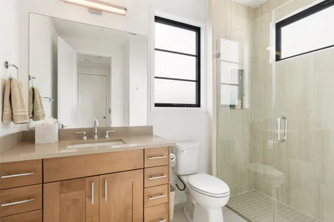 $1,075,000 | 700 Ariana Court, Austin, TX 78746