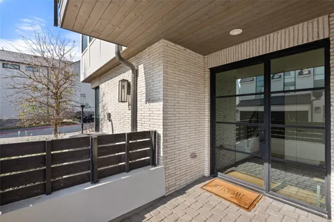 $1,075,000 | 700 Ariana Court, Austin, TX 78746