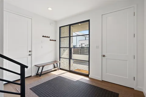 $1,075,000 | 700 Ariana Court, Austin, TX 78746