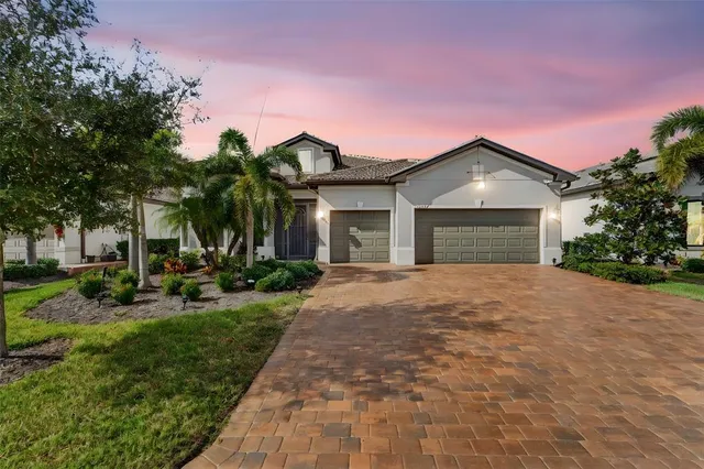 $950,000 | 13387 Pelto Street, Venice, FL 34293