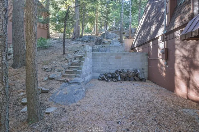 $464,500 | 453 Oriole Drive, Twin Peaks, CA 92391