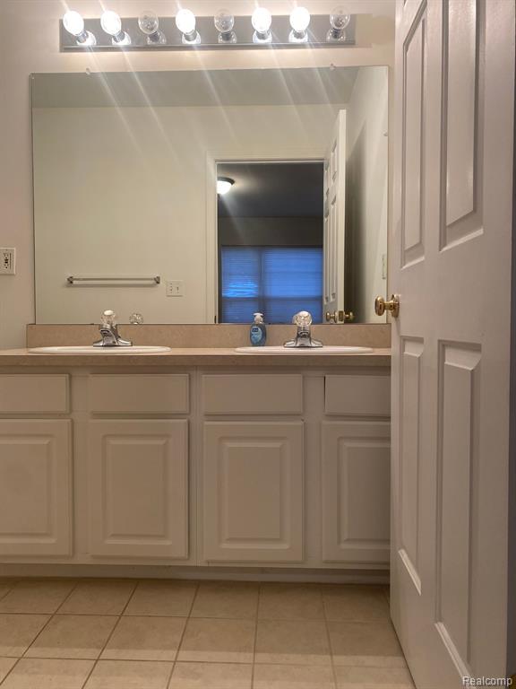 636 Cherry Orchard Road, Unit 152 Canton, MI 48188 - Photo 16 of 21
