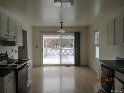 2386 Foxfield Highland, MI 48356 - Photo 11 of 14 IMG_0094.JPG