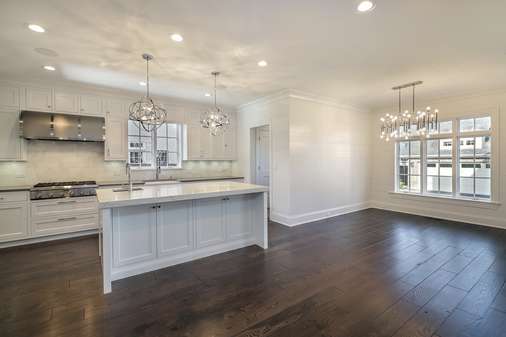 2034 Chestnut Avenue Wilmette, IL 60091 - Photo 4 of 21