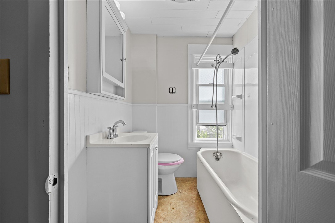 157 Chaplin Street Pawtucket, RI 02861 - Photo 15 of 29 Gallery Image 15