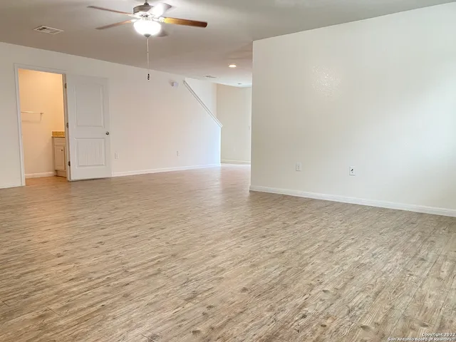 $2,000 | 10531 Legacy Cove, San Antonio, TX 78240