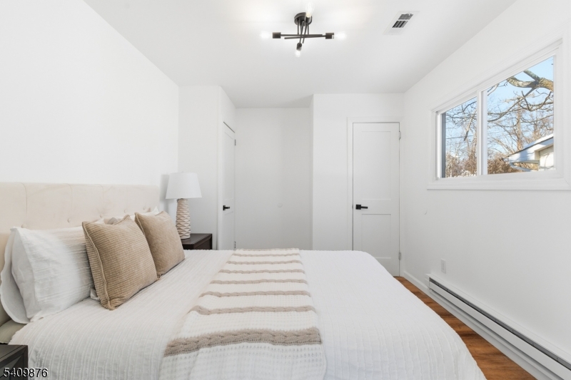 319 Tulsa Trail Hopatcong, NJ 07843 - Photo 17 of 24