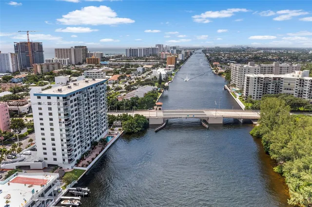 $3,900 | 1401 North Riverside Drive, Unit 1406, Pompano Beach, FL 33062