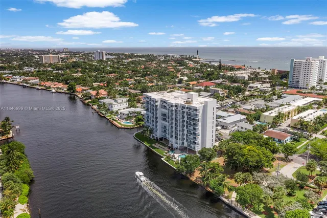 $3,900 | 1401 North Riverside Drive, Unit 1406, Pompano Beach, FL 33062