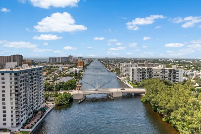 $3,900 | 1401 North Riverside Drive, Unit 1406, Pompano Beach, FL 33062