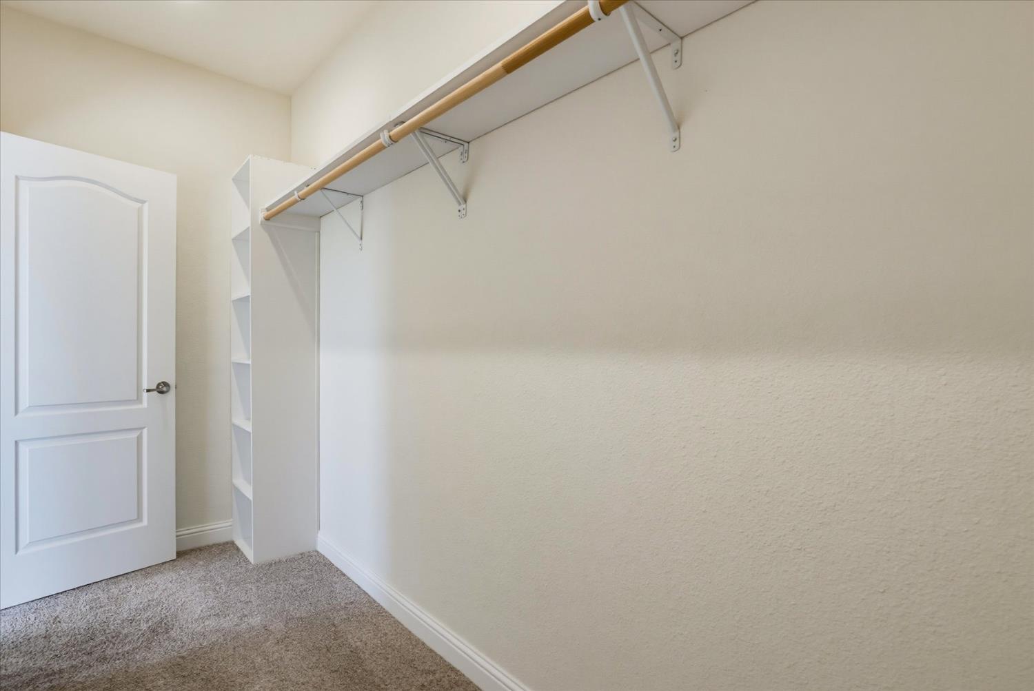11503 Lime Kiln Road Grass Valley, CA 95949 - Photo 17 of 49 PRIMARY SUITE WALK-IN CLOSET