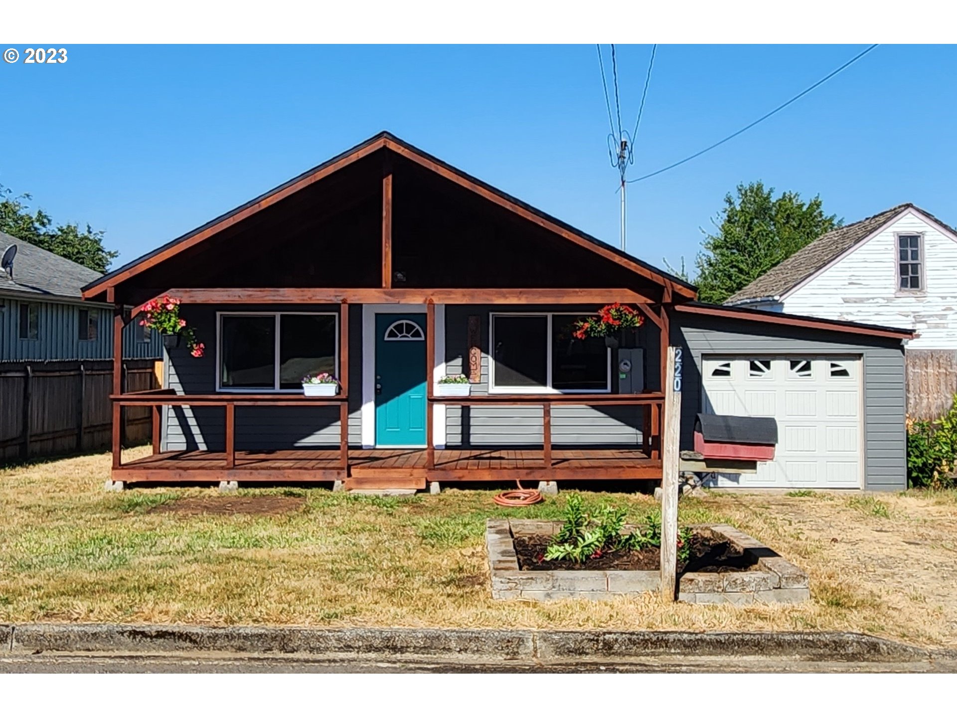 220 Border Street Myrtle Point, OR 97458 - Photo 1 of 26 Gallery Image 1