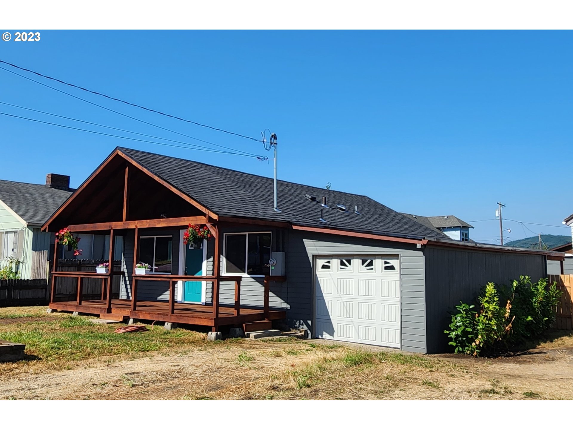 220 Border Street Myrtle Point, OR 97458 - Photo 3 of 26 Gallery Image 3