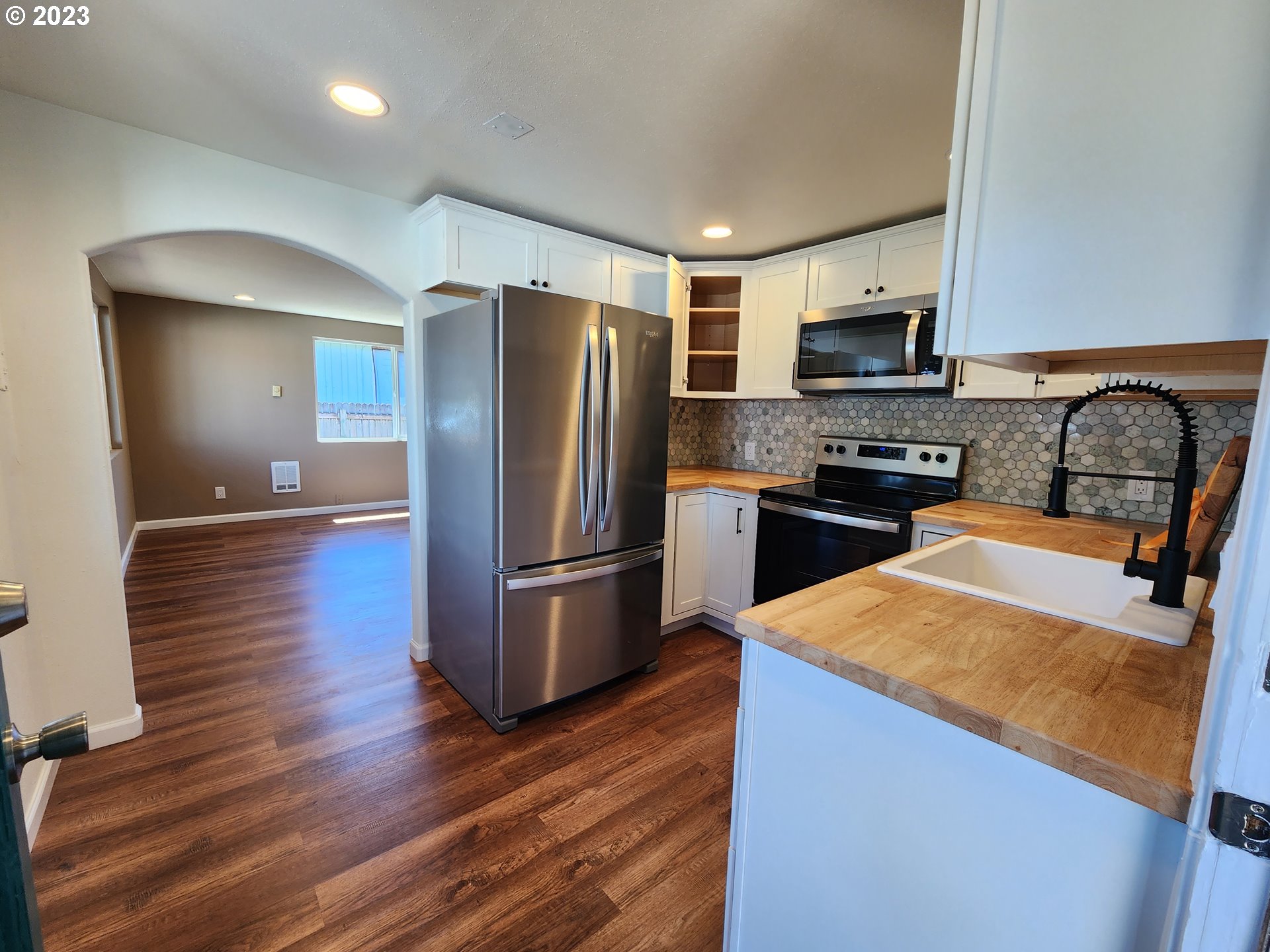 220 Border Street Myrtle Point, OR 97458 - Photo 7 of 26 Gallery Image 7