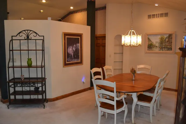 $559,900 | 8530 Woodfield Court, Franklin, WI 53132