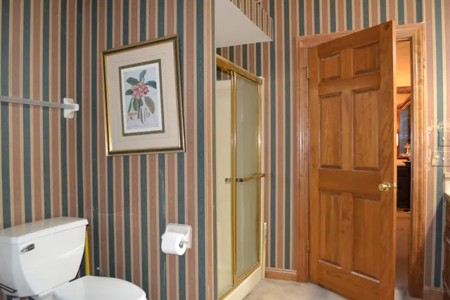 $559,900 | 8530 Woodfield Court, Franklin, WI 53132