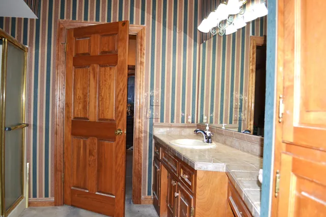 $559,900 | 8530 Woodfield Court, Franklin, WI 53132