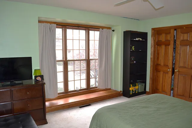 $559,900 | 8530 Woodfield Court, Franklin, WI 53132