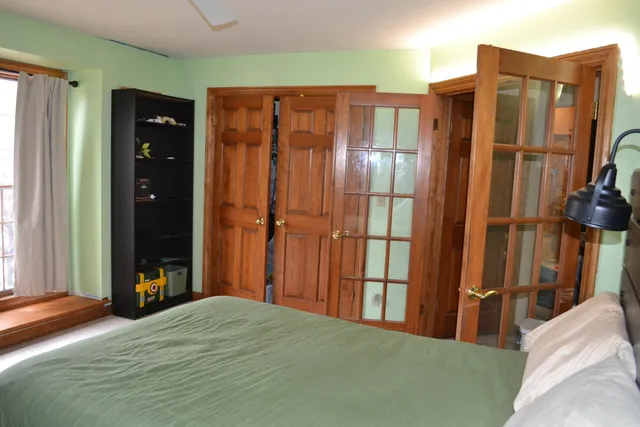 $559,900 | 8530 Woodfield Court, Franklin, WI 53132