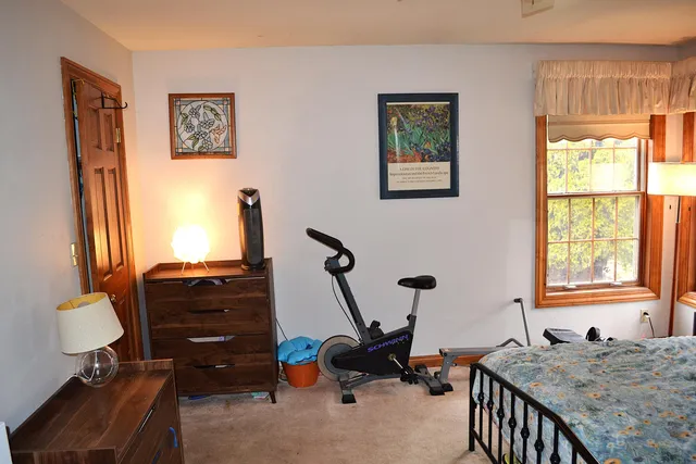 $559,900 | 8530 Woodfield Court, Franklin, WI 53132