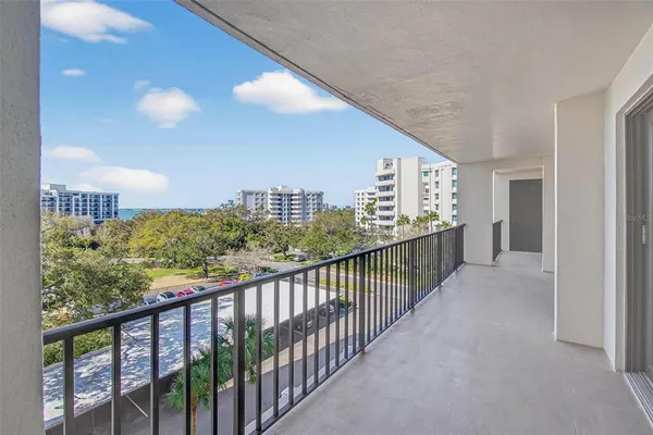 $479,900 | 150 Belleview Boulevard, Unit 508, Belleair, FL 33756